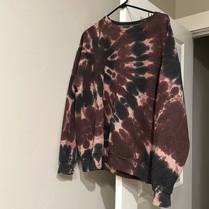 Tie dye crew neck